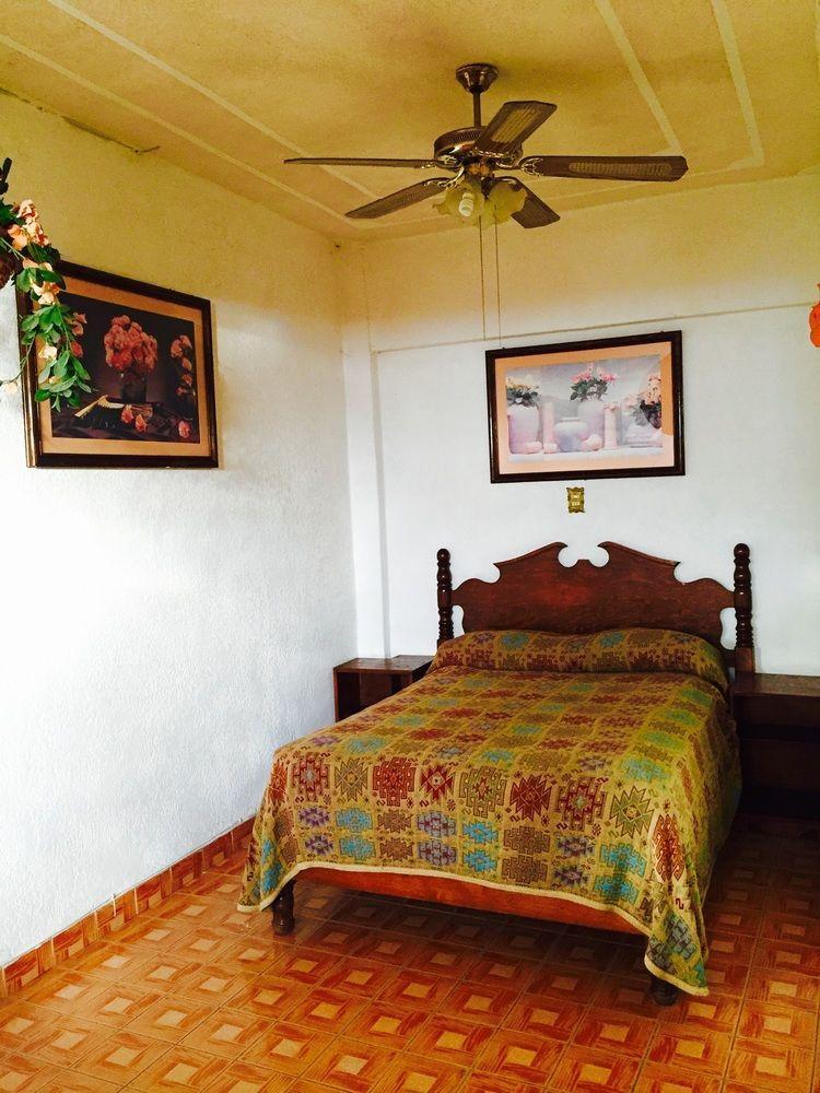 Hotel Mario'S Inn ราโมส อริซเป ภายนอก รูปภาพ
